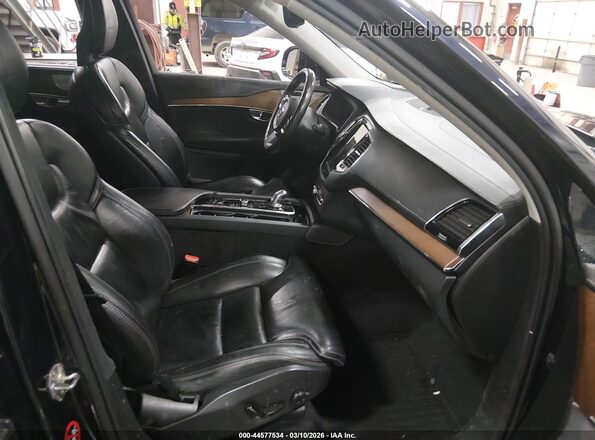 YV4BC0PL5H1184192 2017 VOLVO XC90 HYBRID Blue Front interior view