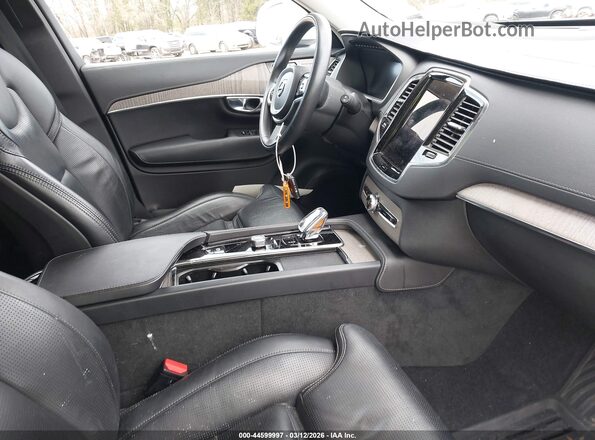 YV4BR0CL4N1803638 2022 VOLVO XC90 RECHARGE PLUG-IN HYBRID Белый Вид салона спереди