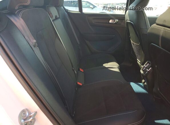 YV4ED3GM3P2050178 2023 VOLVO C40 Белый Вид задних сидений