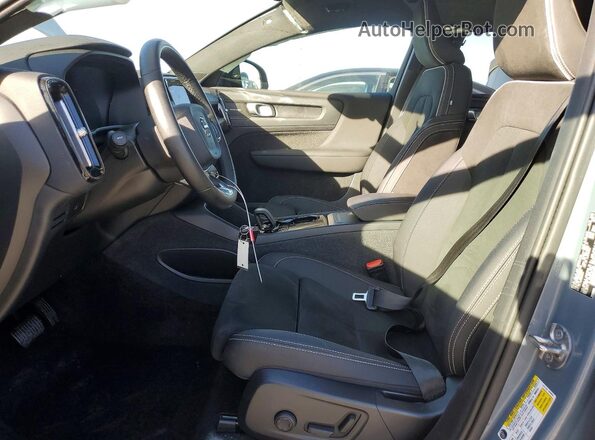 YV4ED3GM4P2051419 2023 VOLVO C40 Серый Вид салона спереди