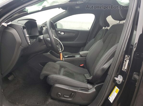 YV4ED3GM8P2067218 2023 VOLVO C40 Черный Вид салона спереди