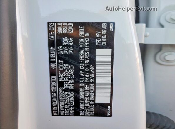 YV4ED3UL0P2072716 2023 VOLVO XC40 White Widok komory silnika