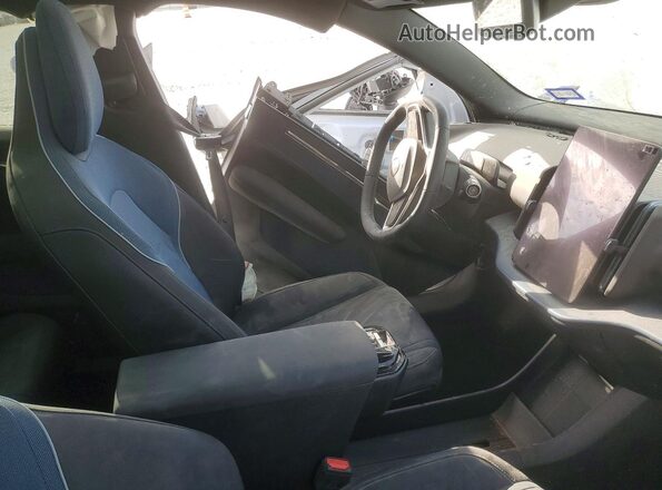 YV4EK3ZL5SS155355 2025 VOLVO EX30 Синий Вид салона спереди