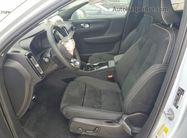 YV4ER3GL5R2094419 2024 VOLVO C40 Синий Вид салона спереди
