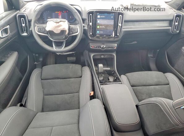 YV4ER3GL5R2094419 2024 VOLVO C40 Синий Вид панели приборов