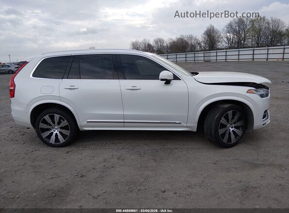 YV4H60CF4R1201910 2024 VOLVO XC90 RECHARGE PLUG-IN HYBRID White Widok wnętrza z tyłu