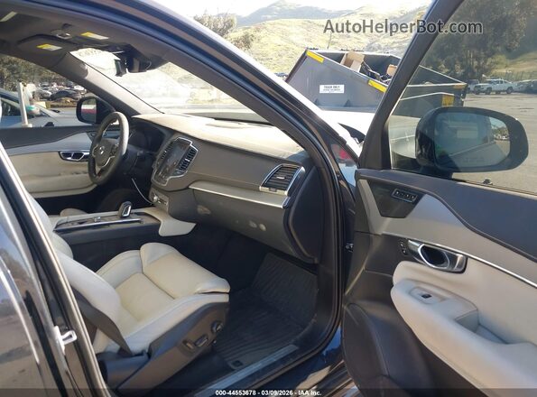 YV4H60CM1N1841467 2022 VOLVO XC90 RECHARGE PLUG-IN HYBRID Серый Вид салона спереди