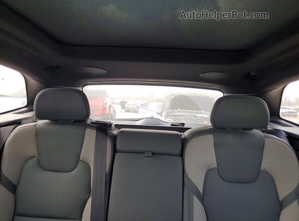YV4H60DM2N1046975 2022 VOLVO XC60 Gray Widok tylnych siedzeń
