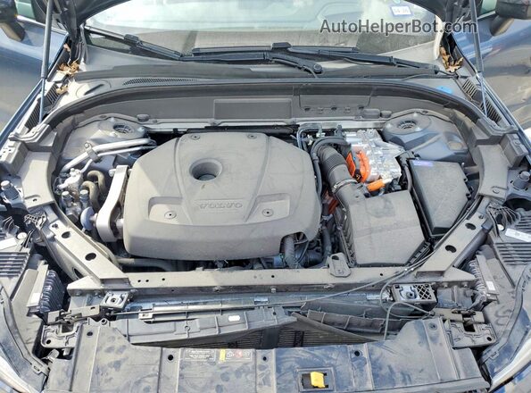 YV4H60DM2N1046975 2022 VOLVO XC60 Gray Widok komory silnika