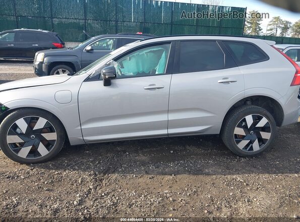 YV4H60DM5R1933783 2024 VOLVO XC60 RECHARGE PLUG-IN HYBRID Silver სალონის 360-გრადუსიანი ხედი