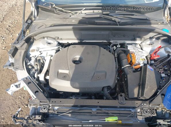 YV4H60DM5R1933783 2024 VOLVO XC60 RECHARGE PLUG-IN HYBRID Silver უკანა ხედი