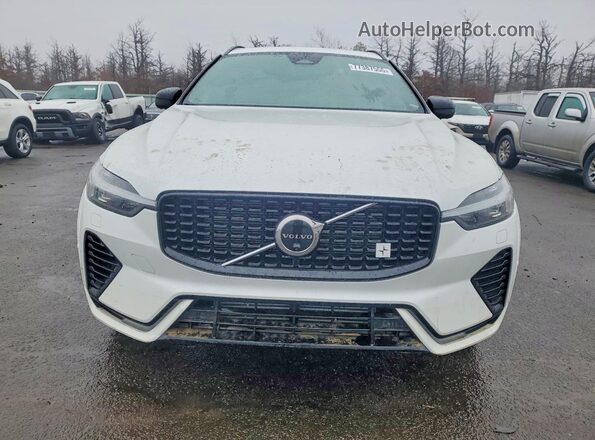 YV4H60DP6N1013536 2022 VOLVO XC60 Белый Вид спереди
