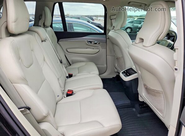 YV4L12PV0P1941294 2023 VOLVO XC90 Black Widok wnętrza z tyłu