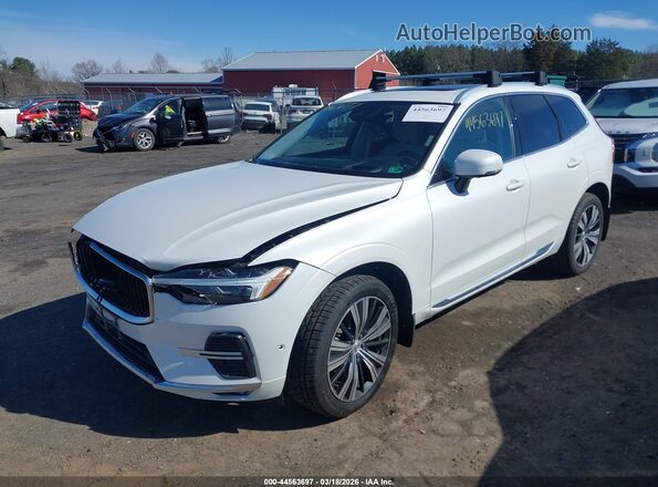 YV4L12RL4N1901681 2022 VOLVO XC60 Белый Передняя левая четверть
