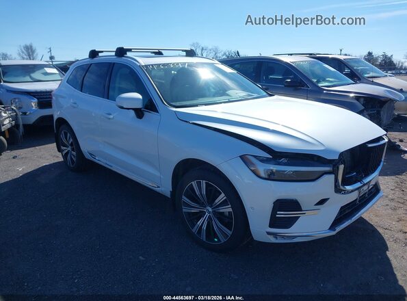 YV4L12RL4N1901681 2022 VOLVO XC60 Белый Передняя правая четверть
