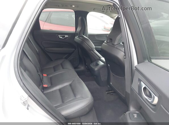 YV4L12RL4R1889456 2024 VOLVO XC60 Silver Vista de la etiqueta del VIN