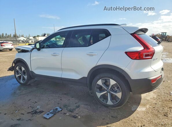YV4L12UC0T2700326 2026 VOLVO XC40 Белый Задняя левая четверть
