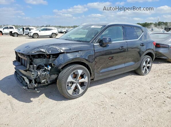 YV4L12UJ2S2607465 2025 VOLVO XC40 Black Przód lewy
