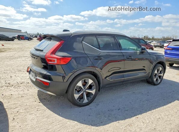 YV4L12UJ2S2607465 2025 VOLVO XC40 Black Tył prawy