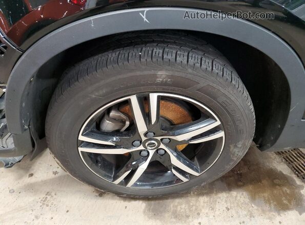YV4L12UK8P2966304 2023 VOLVO XC40 Черный 