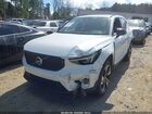 2024 Volvo Xc40 B5 Plus Dark Theme White vin: YV4L12UL5R2249659