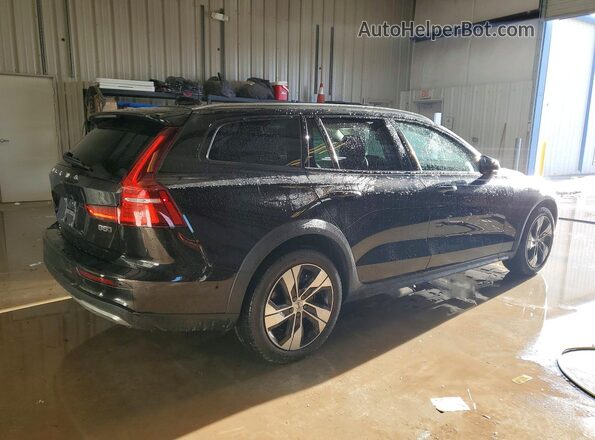 YV4L12WK9S2147338 2025 VOLVO V60 Черный Задняя правая четверть