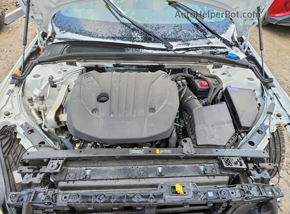 YV4L12WL8S2147808 2025 VOLVO V60 White Widok wnętrza z tyłu