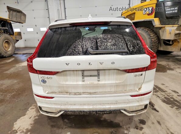 YV4M12RC0S1017267 2025 VOLVO XC60 White Widok z tyłu