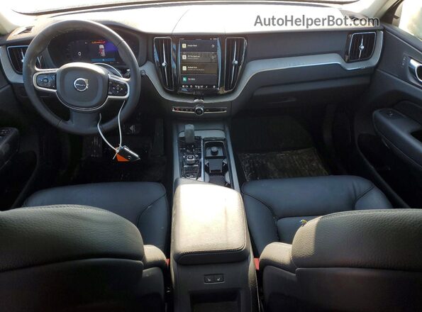 YV4M12RC2S1034717 2025 VOLVO XC60 Белый Вид панели приборов