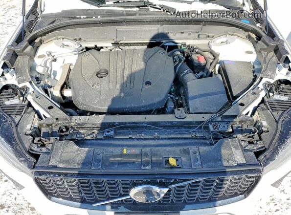 YV4M12RC2S1034717 2025 VOLVO XC60 Белый Вид подкапотного пространства