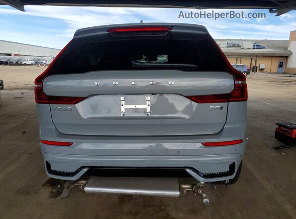YV4M12RC2T1297016 2026 VOLVO XC60 Gray Вид ззаду