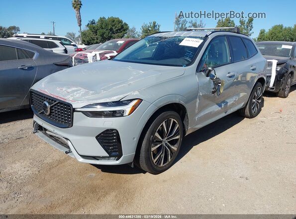 YV4M12RC6S1016382 2025 VOLVO XC60 Серый Передняя левая четверть
