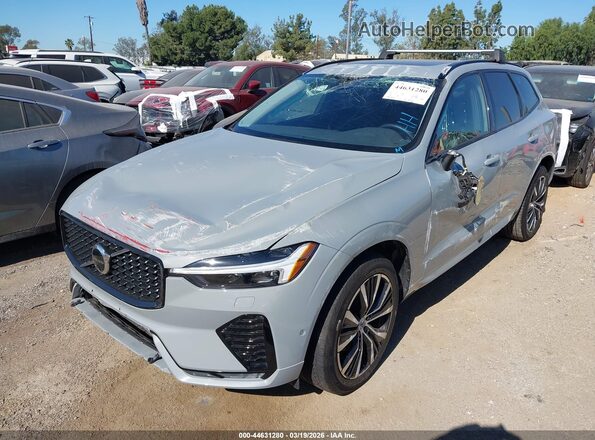 YV4M12RC6S1016382 2025 VOLVO XC60 Серый Вид спереди