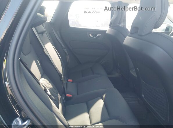YV4M12RC9T1342100 2026 VOLVO XC60 Черный Вид наклейки с VIN-кодом
