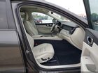 2025 Volvo Xc60 B5 Core Серый vin: YV4M12RJXS1050663