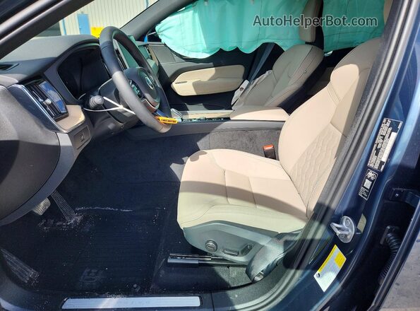 YV4M12RJXT1397184 2026 VOLVO XC60 Blue Vista interior delantera