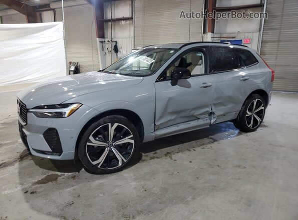 YV4M12RM6S1054865 2025 VOLVO XC60 Серый Передняя левая четверть