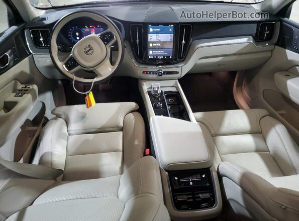 YV4M12RM6S1054865 2025 VOLVO XC60 Серый Вид панели приборов