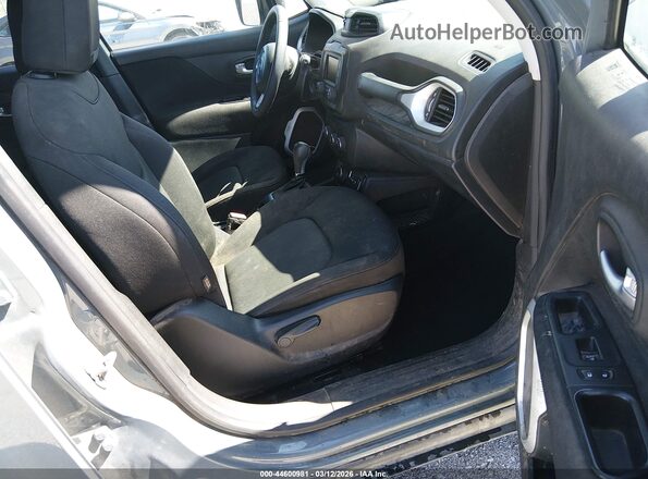 ZACCJBAB9JPH06160 2018 JEEP RENEGADE Серый Вид салона спереди