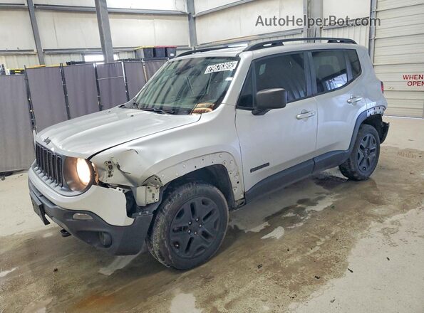 ZACCJBAB9JPJ00757 2018 JEEP RENEGADE Серебряный Передняя левая четверть