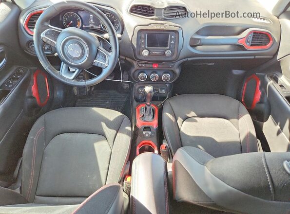ZACCJBCB0HPF09983 2017 JEEP RENEGADE Белый Вид панели приборов