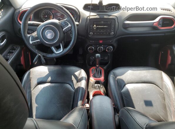 ZACCJBCB3HPE55658 2017 JEEP RENEGADE Gray Widok deski rozdzielczej