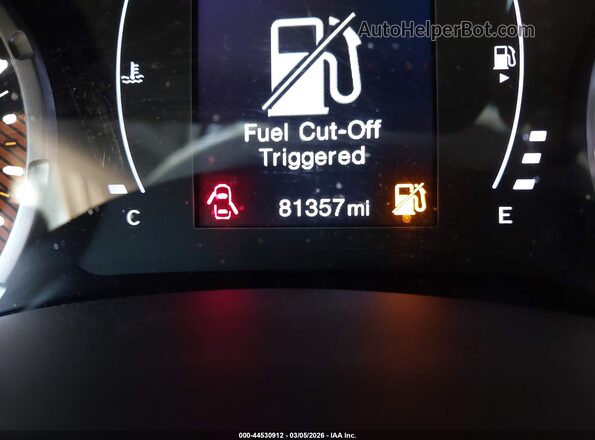 ZACNJAAB5KPK14517 2019 JEEP RENEGADE White 