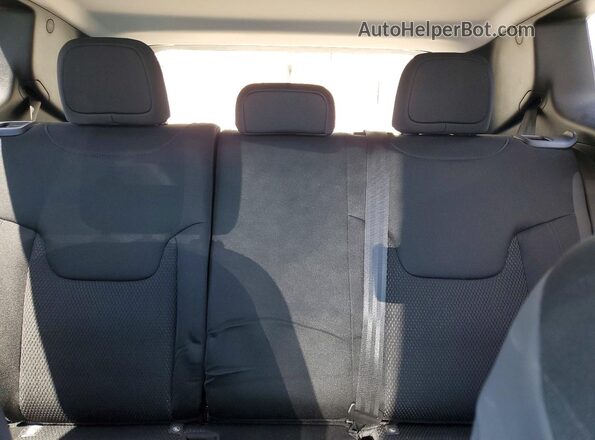 ZACNJABB1KPK40014 2019 JEEP RENEGADE Бирюзовый Вид задних сидений