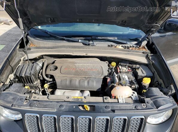 ZACNJABB4KPK00882 2019 JEEP RENEGADE Black Widok komory silnika
