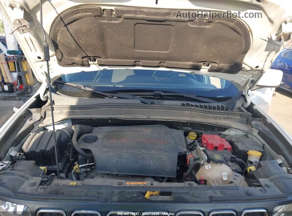 ZACNJABB5KPJ94445 2019 JEEP RENEGADE Белый Вид сзади
