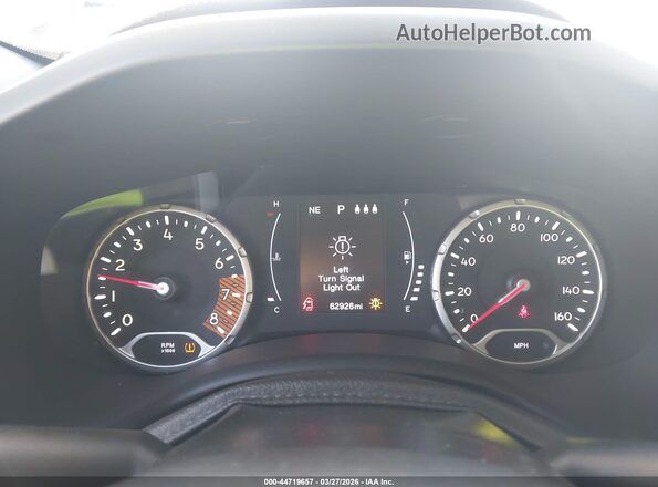 ZACNJABB5KPJ94445 2019 JEEP RENEGADE Белый Вид задних сидений