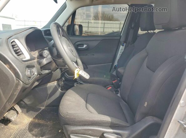 ZACNJBAB5KPJ77832 2019 JEEP RENEGADE Серебряный Вид салона спереди