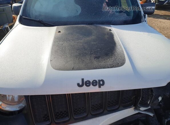 ZACNJBC1XKPK55218 2019 JEEP RENEGADE White Vista interior trasera