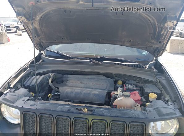 ZACNJCAB6MPM55582 2021 JEEP RENEGADE Черный Вид сзади